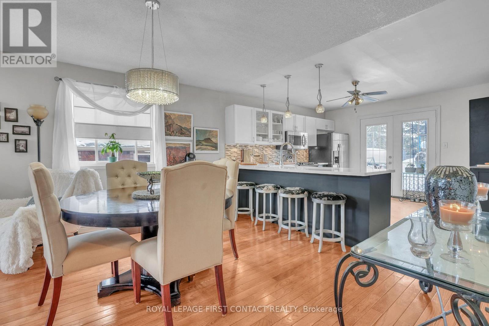 28 Hewitt Place, Barrie, Ontario  L4M 7B3 - Photo 8 - S12770876