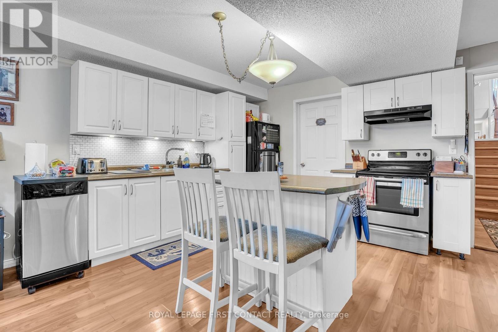 28 Hewitt Place, Barrie, Ontario  L4M 7B3 - Photo 21 - S12770876