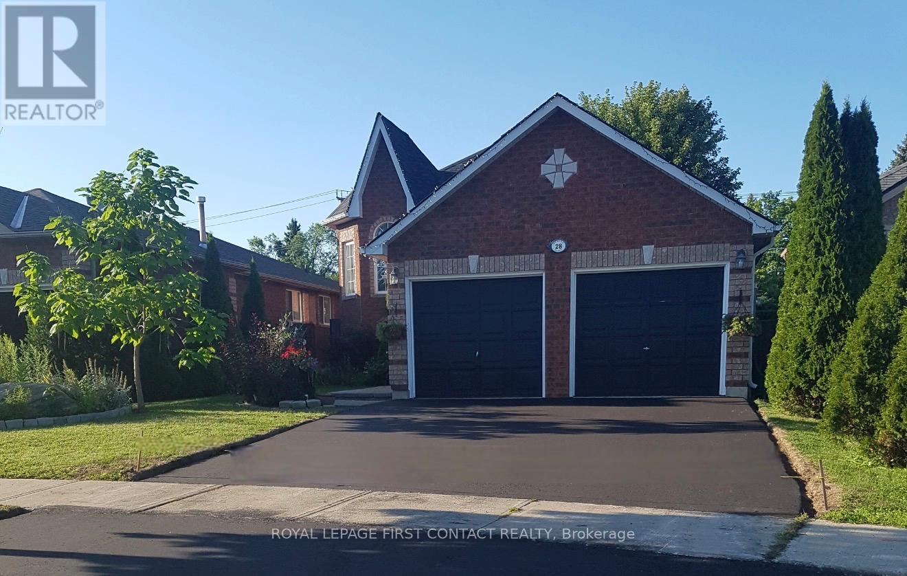 28 Hewitt Place, Barrie, Ontario  L4M 7B3 - Photo 2 - S12770876