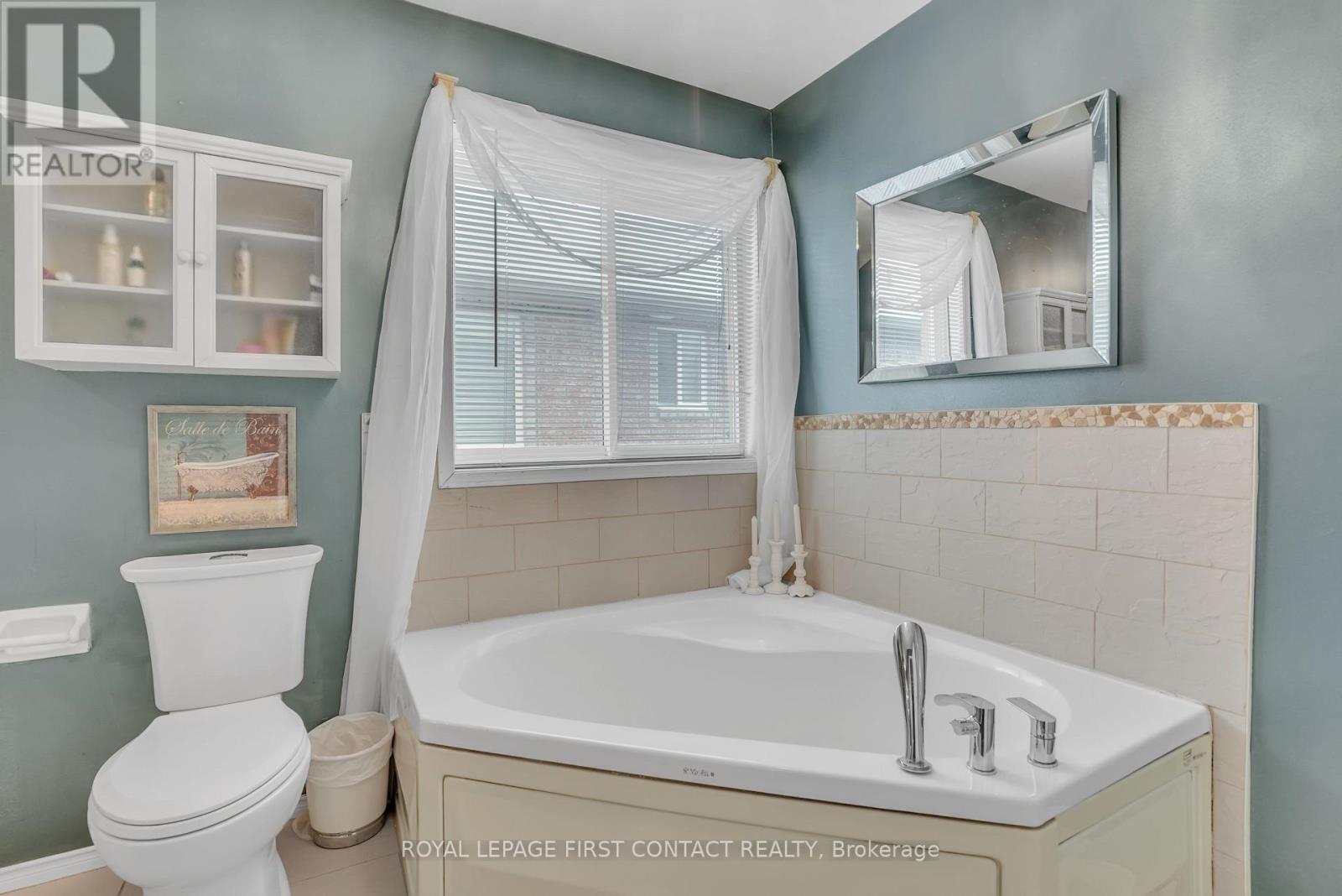 28 Hewitt Place, Barrie, Ontario  L4M 7B3 - Photo 15 - S12770876