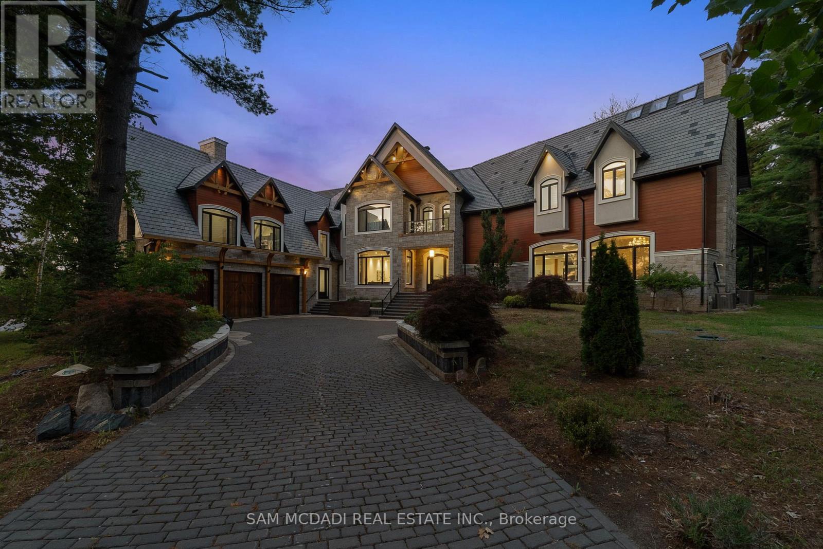 15 GLENVIEW HEIGHTS LANE, King, Ontario