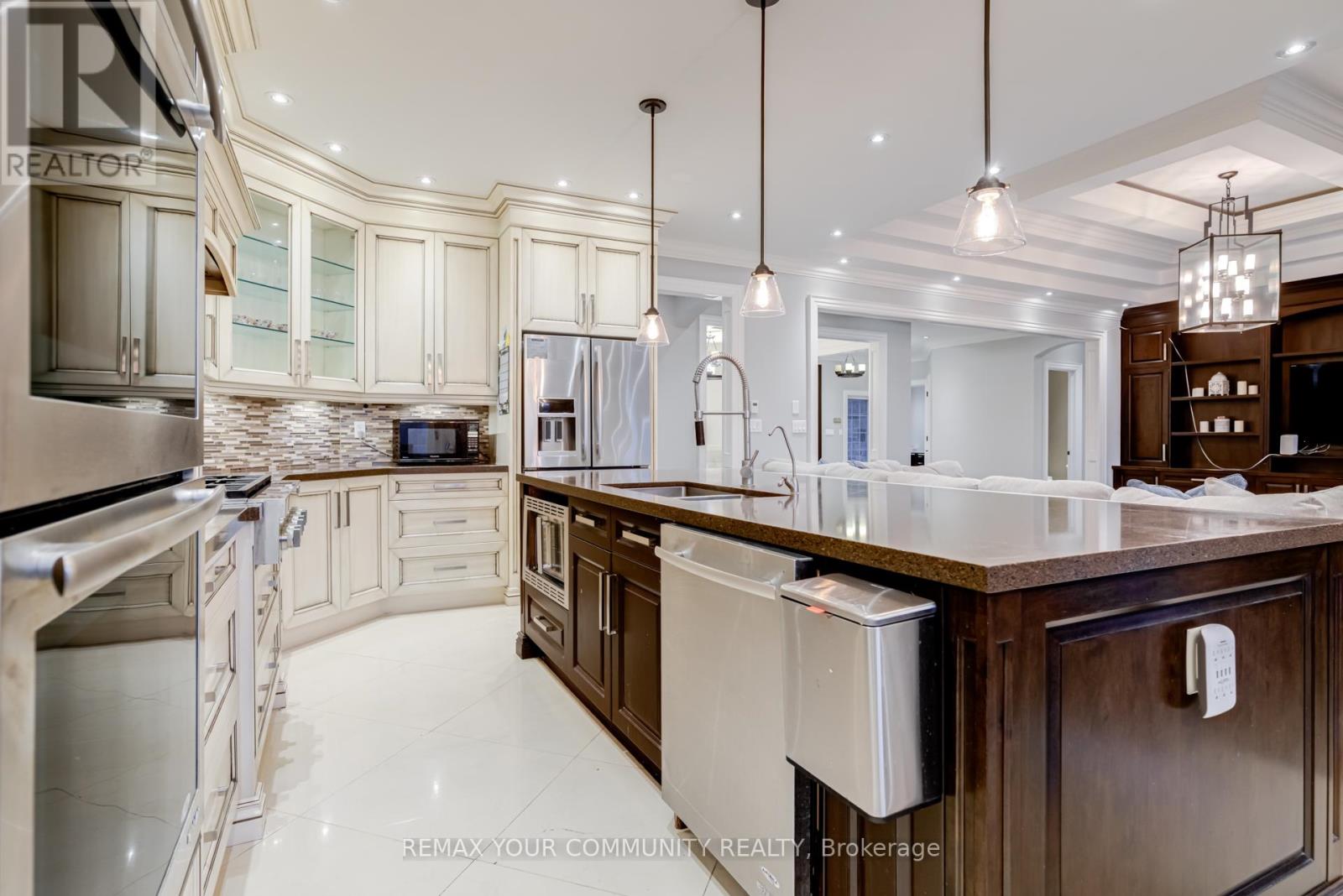 20111 Bathurst Street E, East Gwillimbury, Ontario  L9N 1N3 - Photo 17 - N12988238