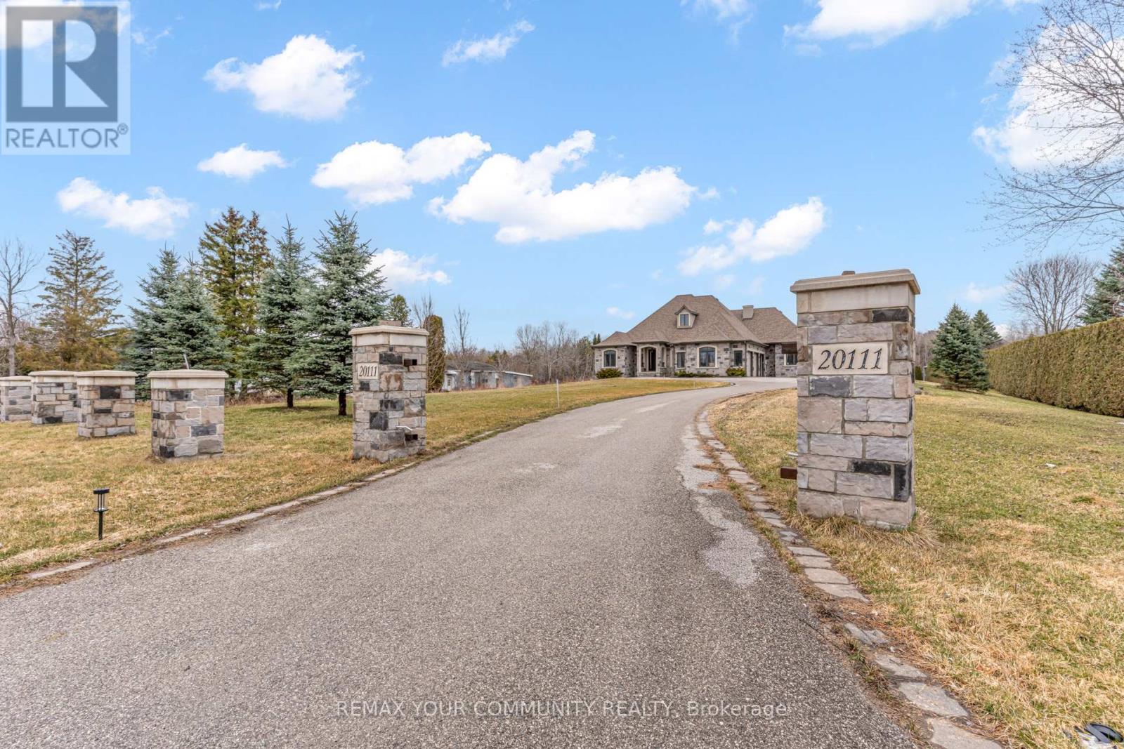 20111 Bathurst Street E, East Gwillimbury, Ontario  L9N 1N3 - Photo 3 - N12988238