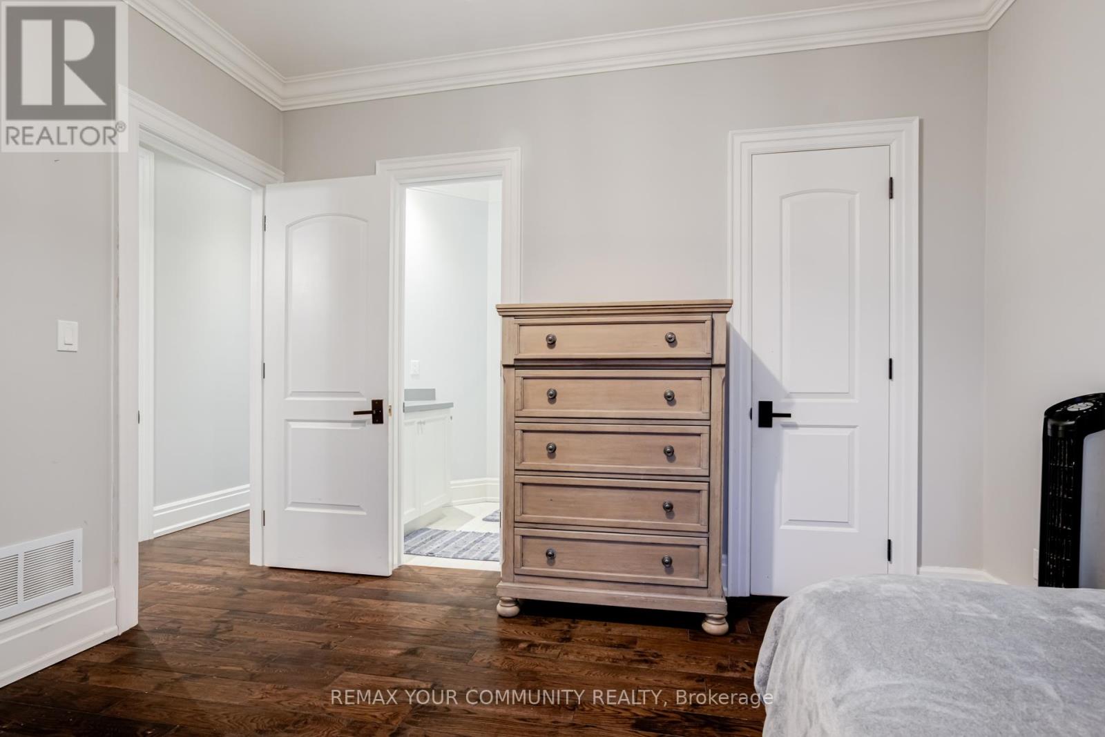 20111 Bathurst Street E, East Gwillimbury, Ontario  L9N 1N3 - Photo 37 - N12988238