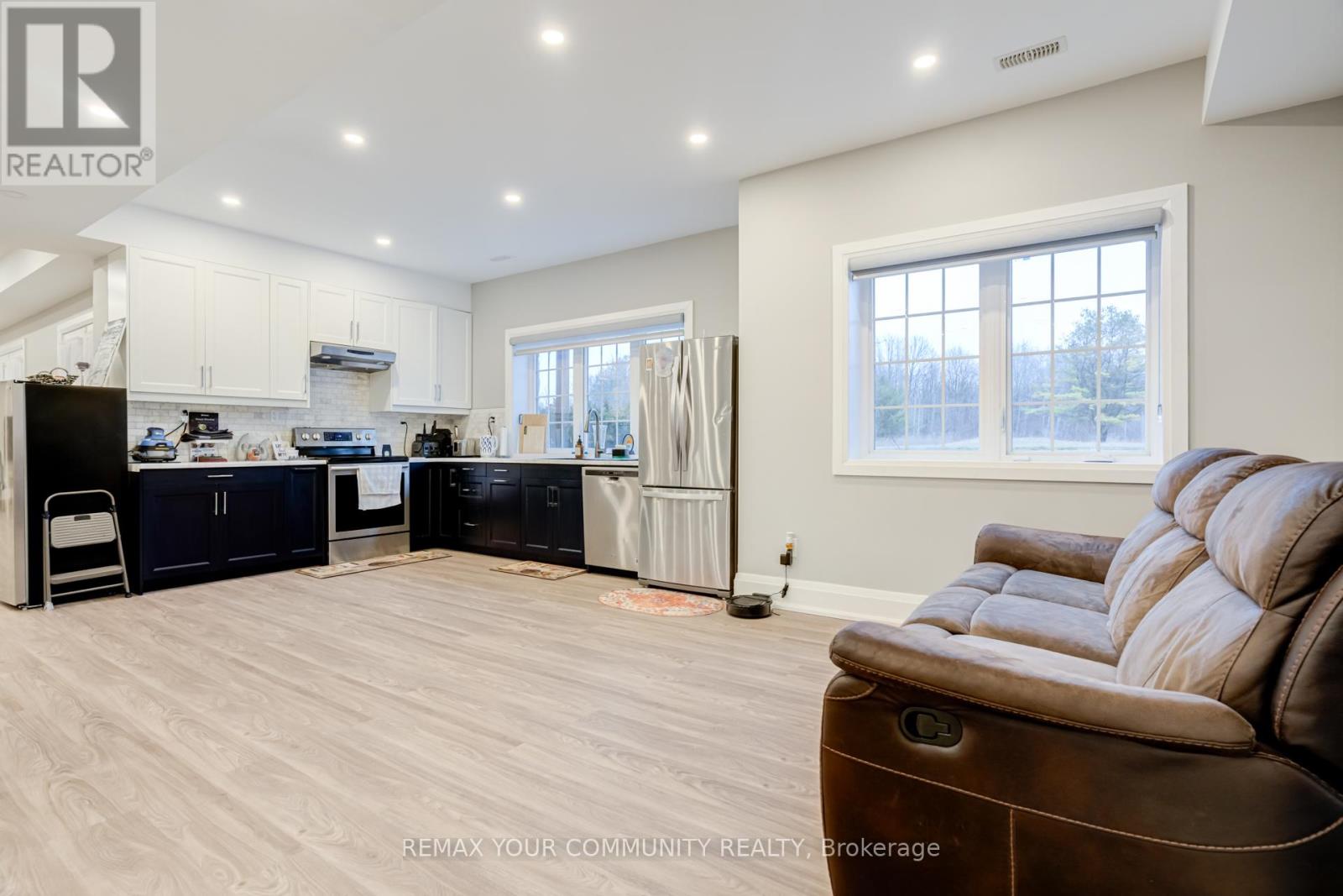 20111 Bathurst Street E, East Gwillimbury, Ontario  L9N 1N3 - Photo 42 - N12988238