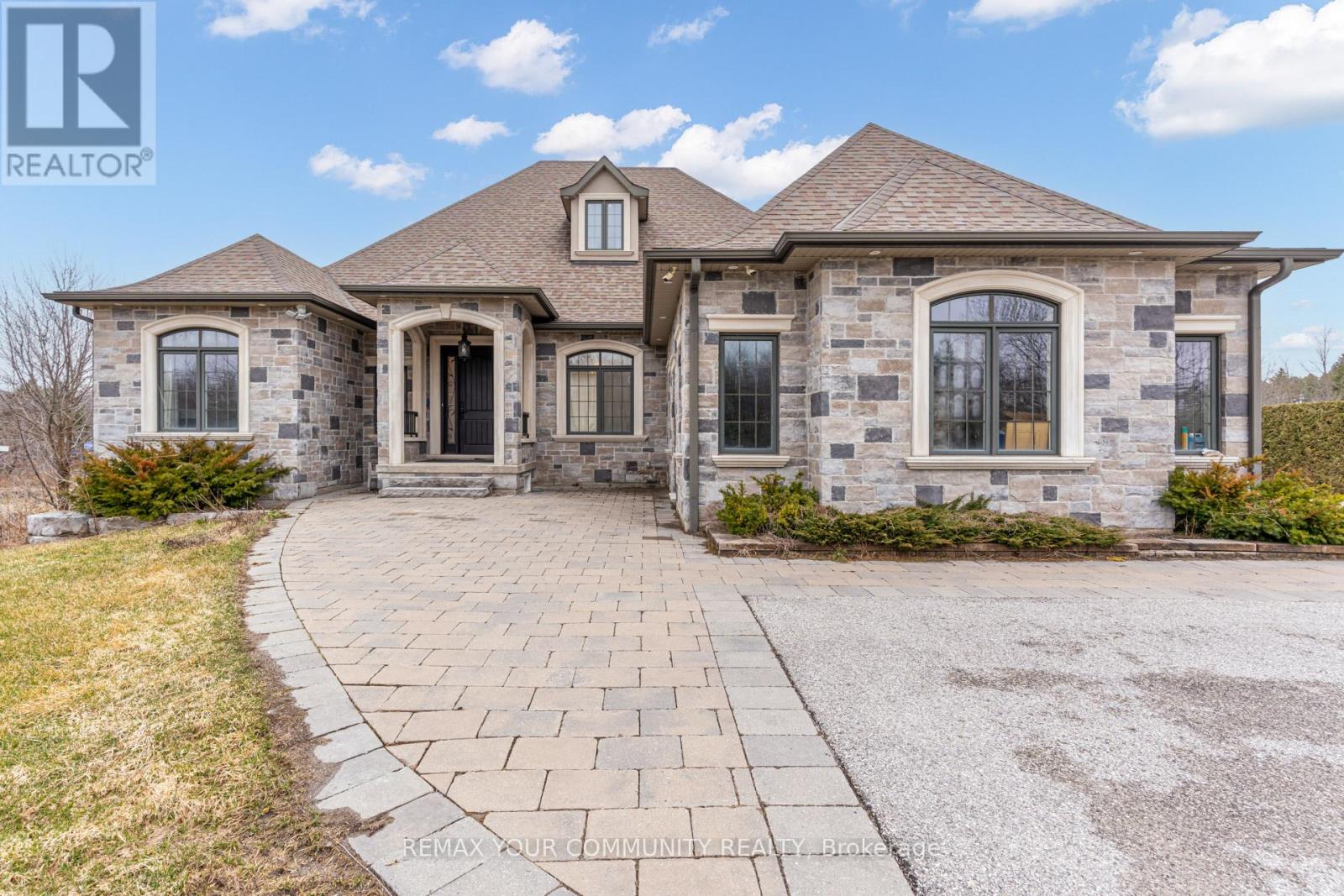 20111 Bathurst Street E, East Gwillimbury, Ontario  L9N 1N3 - Photo 6 - N12988238