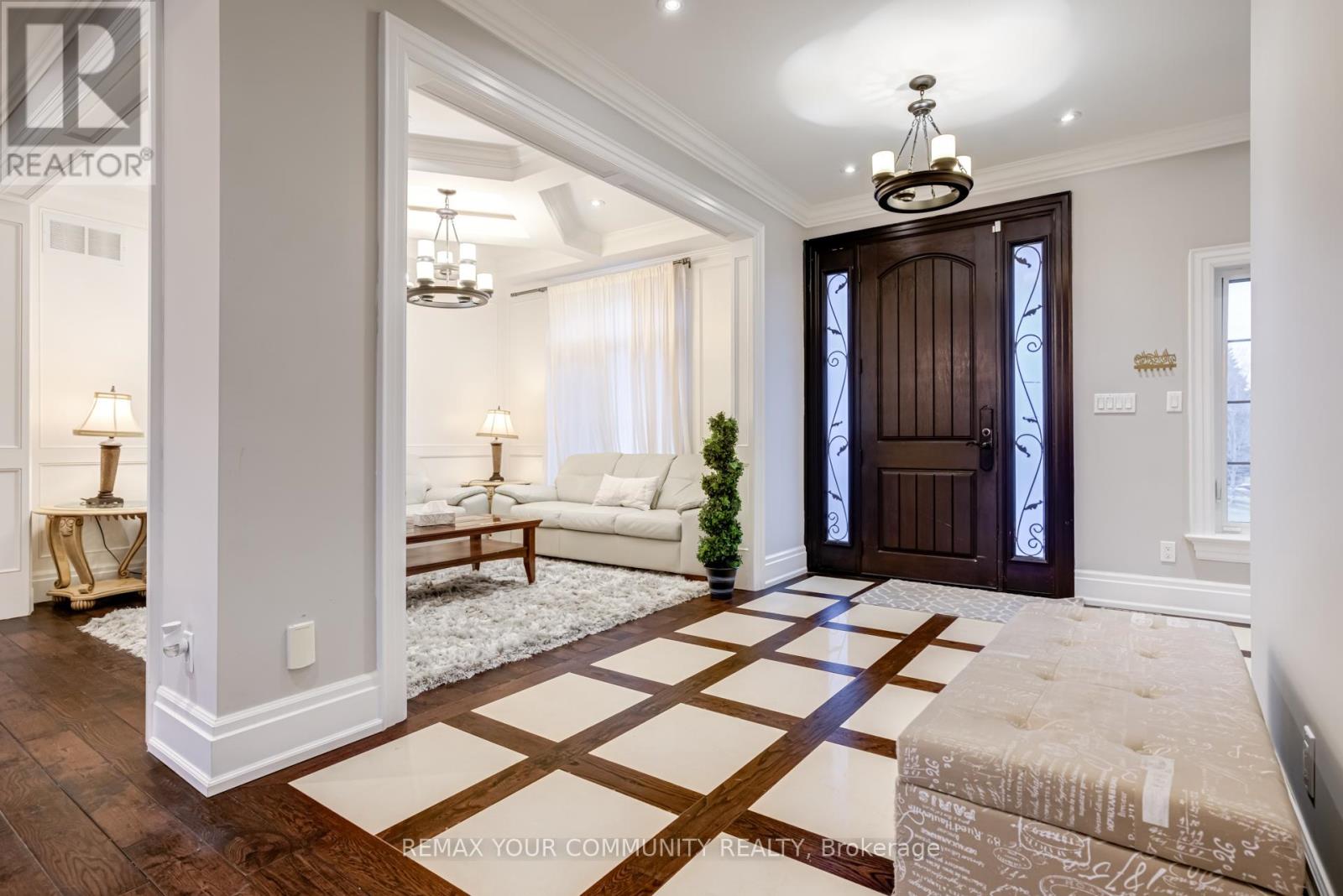 20111 Bathurst Street E, East Gwillimbury, Ontario  L9N 1N3 - Photo 7 - N12988238