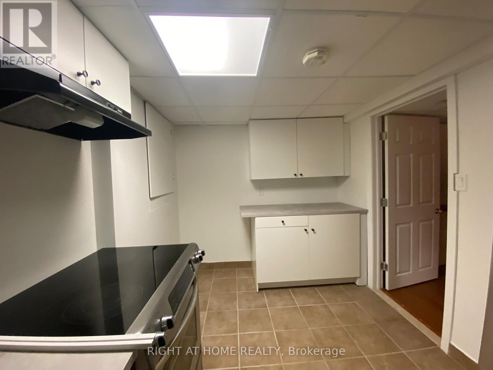 Basement - 290 Greenock Drive, Vaughan, Ontario  L6A 1V5 - Photo 10 - N12988240