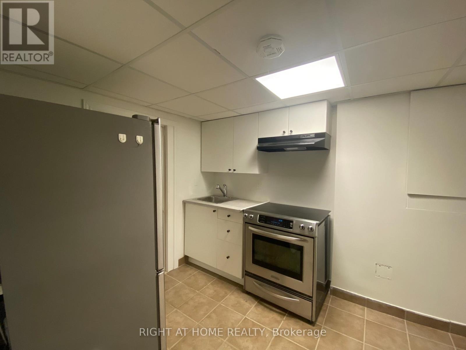 Basement - 290 Greenock Drive, Vaughan, Ontario  L6A 1V5 - Photo 9 - N12988240