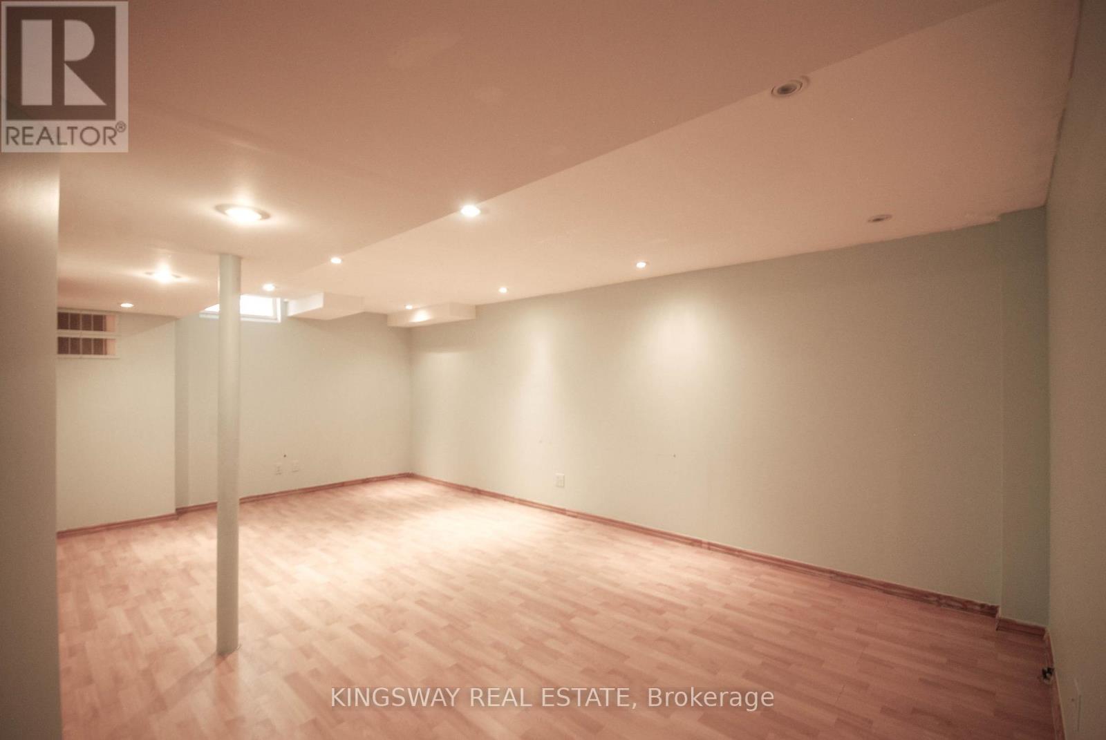 10 - 1485 Torrington Drive, Mississauga, Ontario  L5V 1Y3 - Photo 14 - W12988210