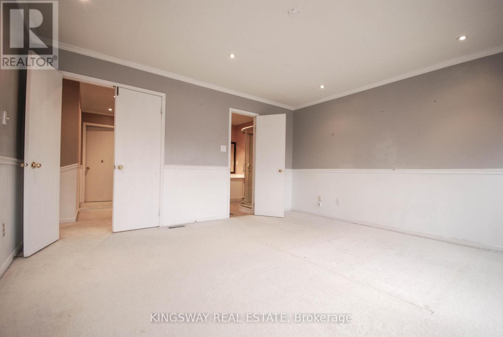 10 - 1485 Torrington Drive, Mississauga, Ontario  L5V 1Y3 - Photo 9 - W12988210