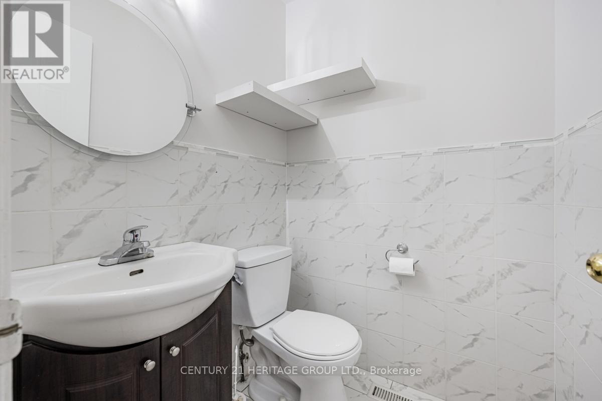 5602 Cortina Crescent, Mississauga, Ontario  L4Z 3R3 - Photo 9 - W12988214