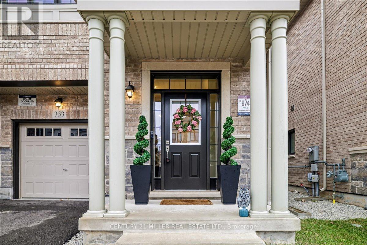 333 Thimbleweed Court, Milton, Ontario  L9T 2X5 - Photo 5 - W12988244