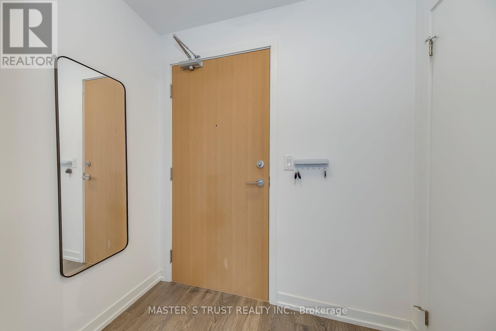 1804 - 2520 Eglinton Avenue W, Mississauga, Ontario  L5M 0Y4 - Photo 10 - W12988248