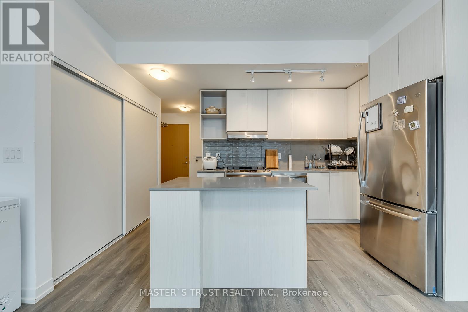 1804 - 2520 Eglinton Avenue W, Mississauga, Ontario  L5M 0Y4 - Photo 14 - W12988248