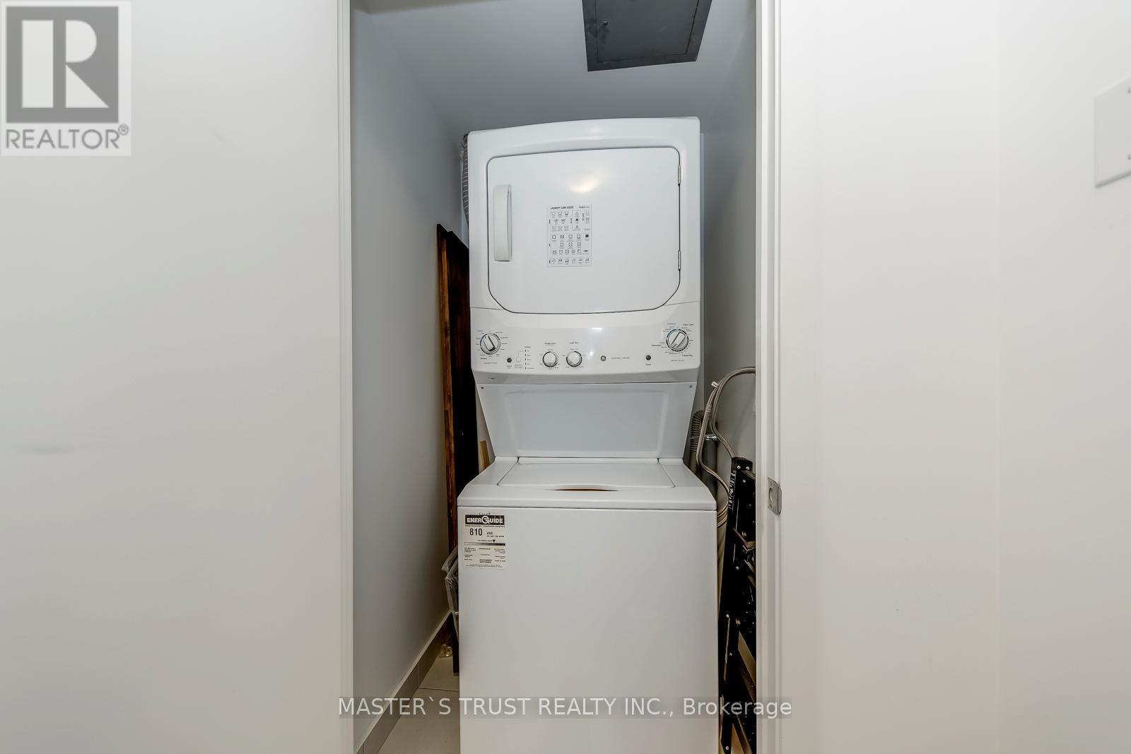 1804 - 2520 Eglinton Avenue W, Mississauga, Ontario  L5M 0Y4 - Photo 32 - W12988248