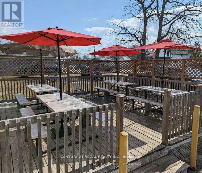 58 King Street E, Lambton Shores, Ontario  N0N 1J0 - Photo 4 - X12988234