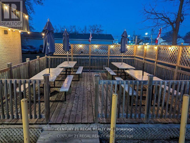 58 King Street E, Lambton Shores, Ontario  N0N 1J0 - Photo 7 - X12988234