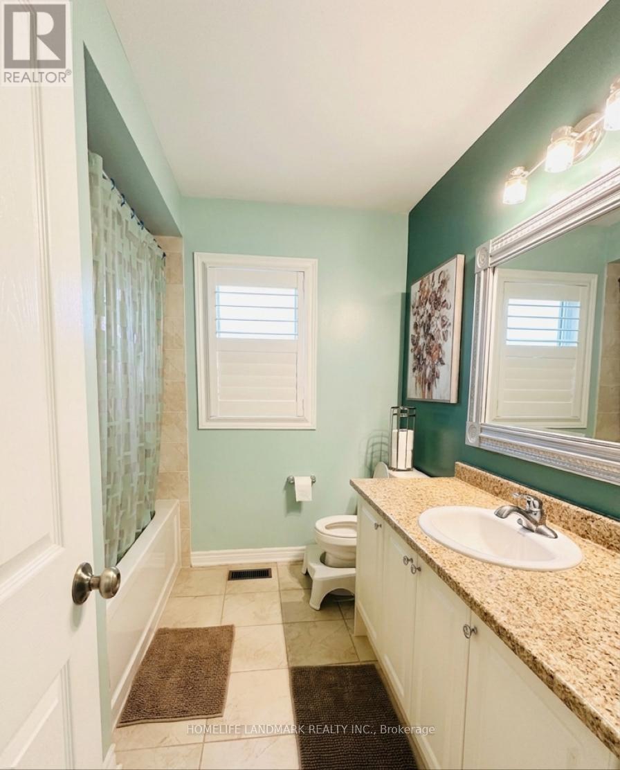 118 Bridlewood Boulevard, Whitby, Ontario  L1R 0N2 - Photo 9 - E12986858