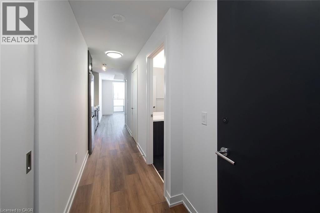 5 Wellington Street S Unit# 1005, Kitchener, Ontario  N2G 0E3 - Photo 2 - 40818706