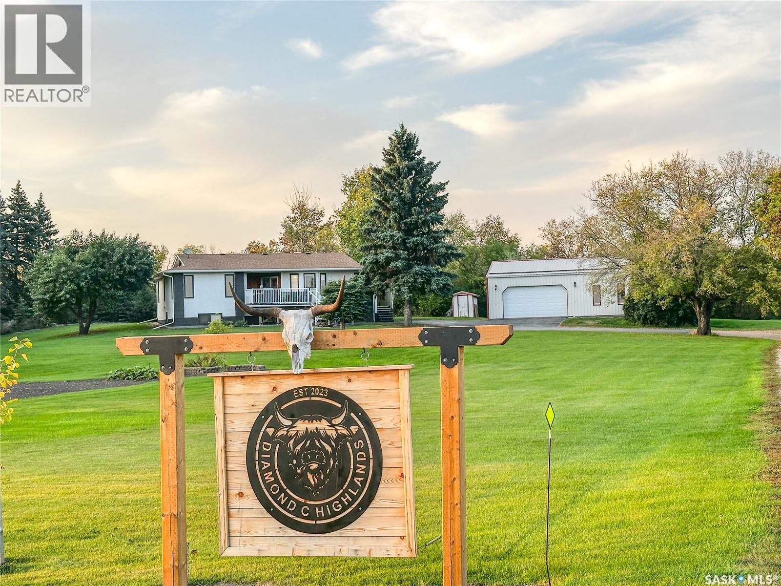 Hobby Farm Acreage, Fertile Belt Rm No. 183, Saskatchewan  S0A 3Y0 - Photo 2 - SK028334