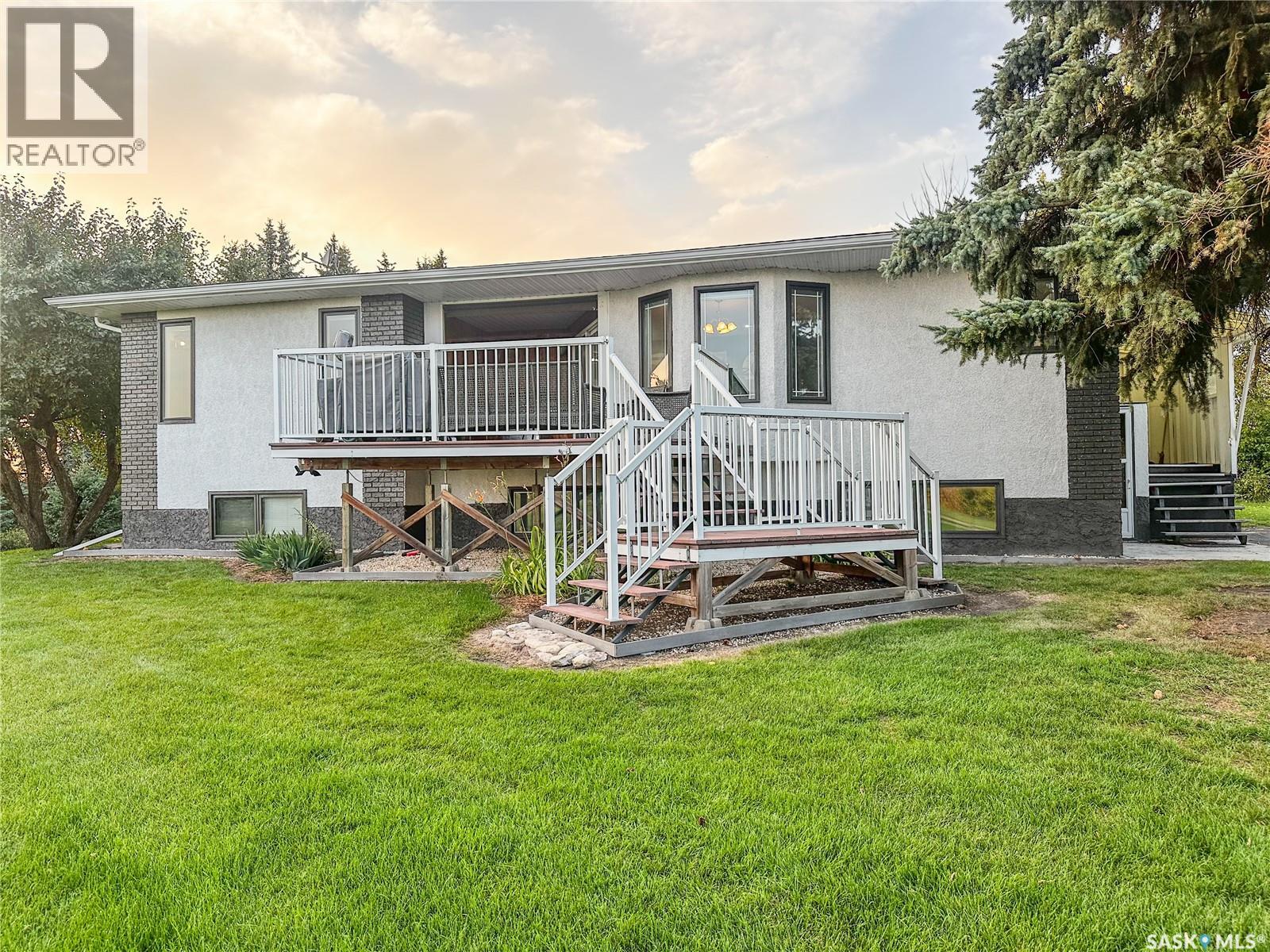Hobby Farm Acreage, Fertile Belt Rm No. 183, Saskatchewan  S0A 3Y0 - Photo 4 - SK028334
