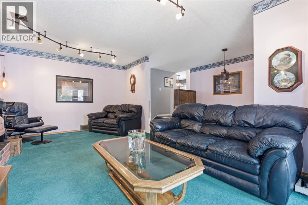 3735 28 Street Se, Calgary, Alberta  T2B 0P6 - Photo 4 - A2299260