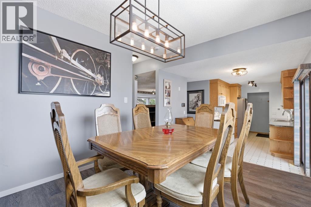 3735 28 Street Se, Calgary, Alberta  T2B 0P6 - Photo 12 - A2299260