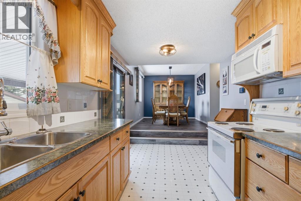 3735 28 Street Se, Calgary, Alberta  T2B 0P6 - Photo 11 - A2299260