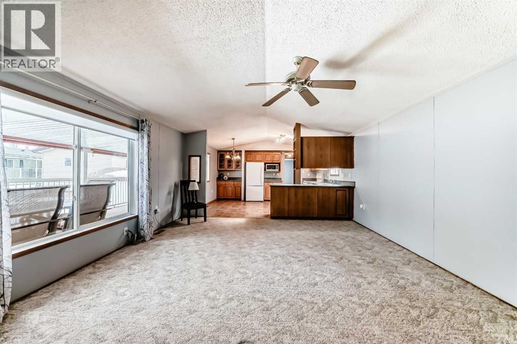 272 Burroughs Circle Ne, Calgary, Alberta  T1Y 6K3 - Photo 10 - A2299900