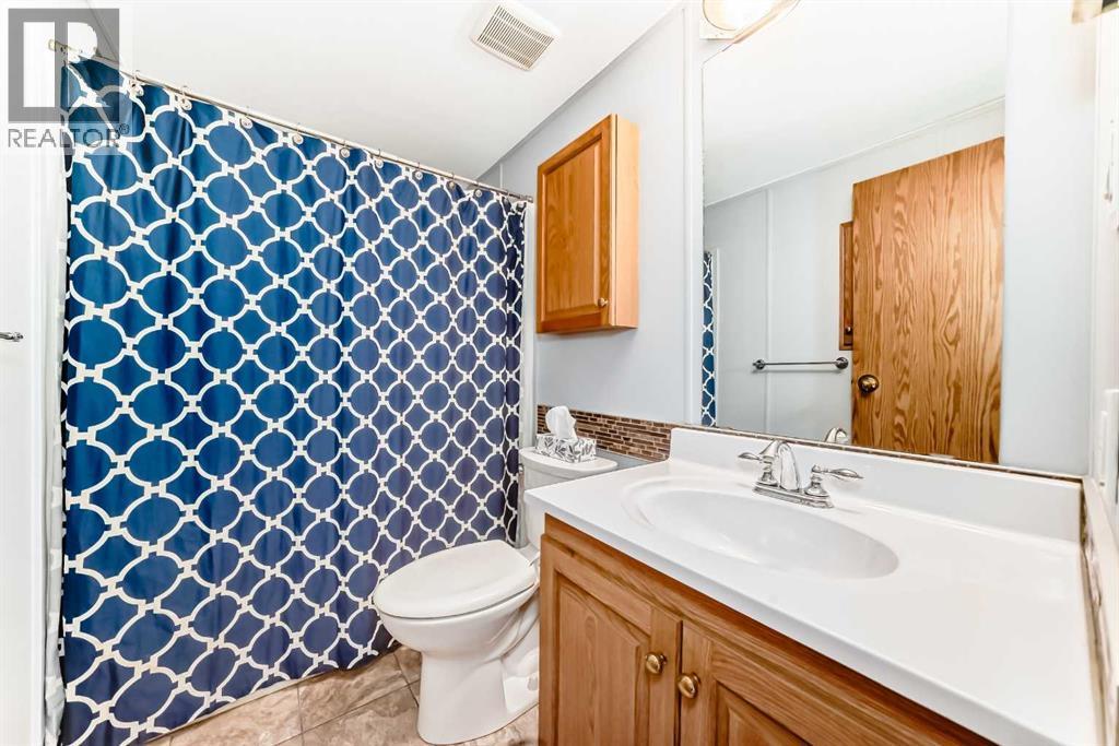 272 Burroughs Circle Ne, Calgary, Alberta  T1Y 6K3 - Photo 31 - A2299900