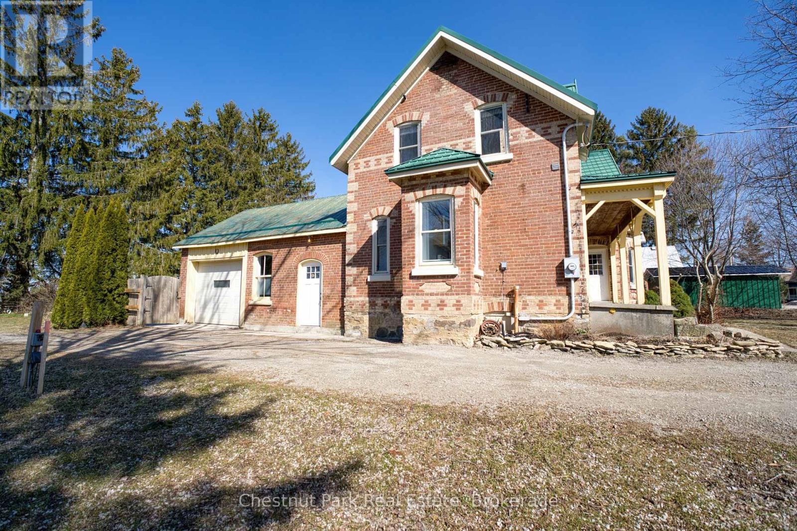 319928 Kemble Rock Road, Georgian Bluffs, Ontario  N0H 1S0 - Photo 3 - X12975908