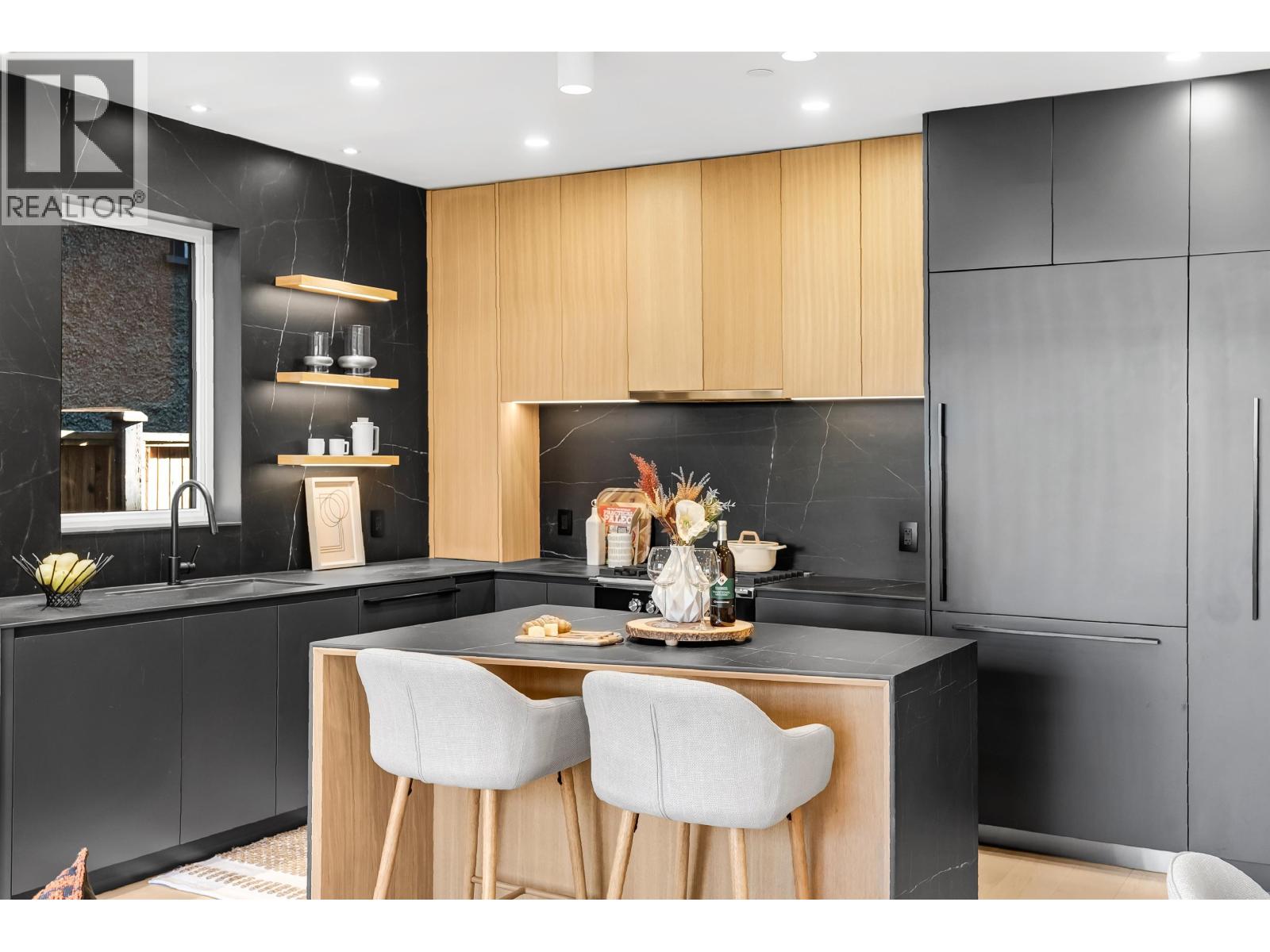 1 2764 W 14th Avenue, Vancouver, British Columbia  V6K 2X2 - Photo 11 - R3110157