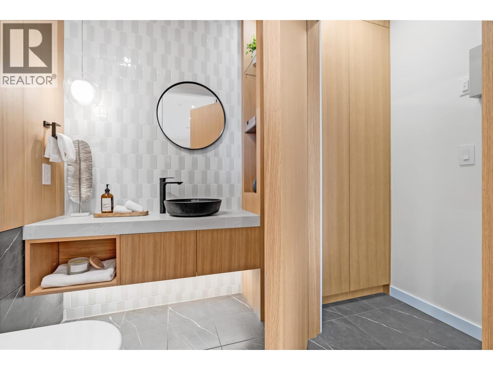 1 2764 W 14th Avenue, Vancouver, British Columbia  V6K 2X2 - Photo 16 - R3110157