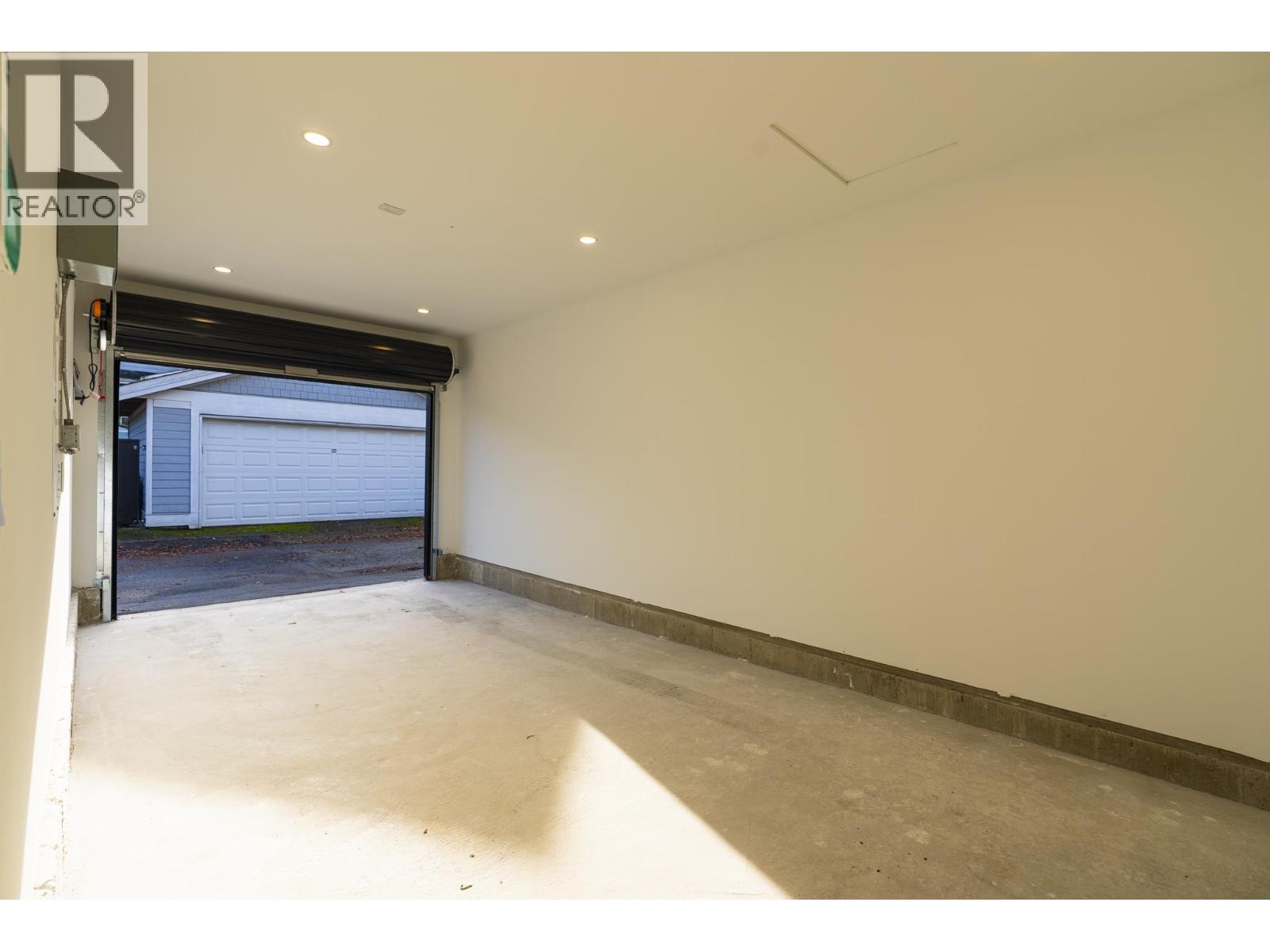 2 2764 W 14th Avenue, Vancouver, British Columbia  V6K 2X2 - Photo 35 - R3110158