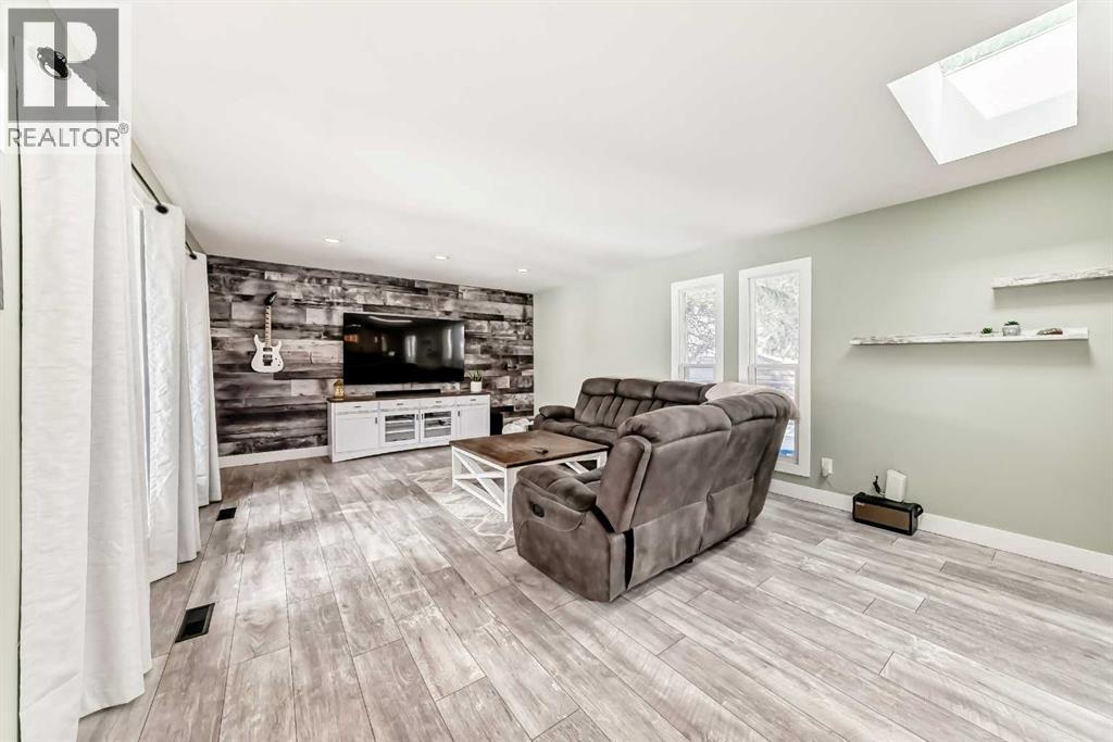 5122 44 Street, Olds, Alberta  T4H 1M3 - Photo 12 - A2291622