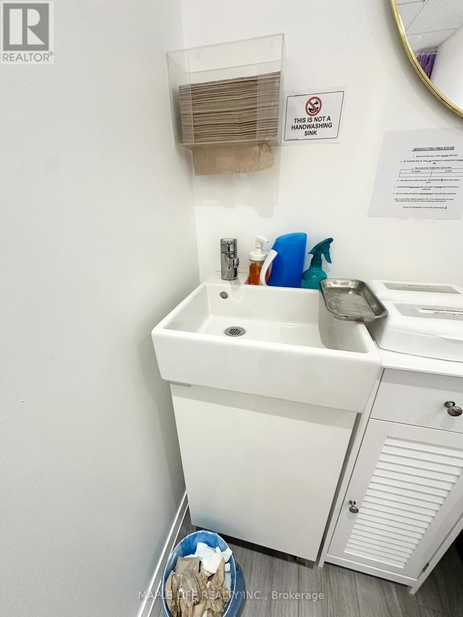 106 - 901 Yonge Street, Toronto, Ontario  M4W 2H2 - Photo 11 - C12988262