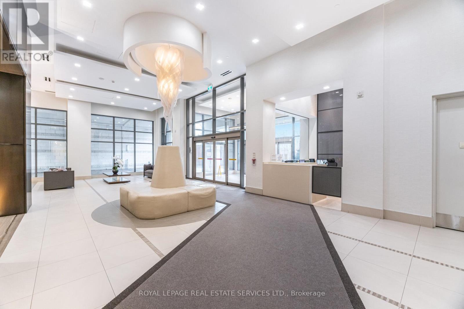 602 - 23 Glebe Road W, Toronto, Ontario  M5P 0A1 - Photo 3 - C12988264