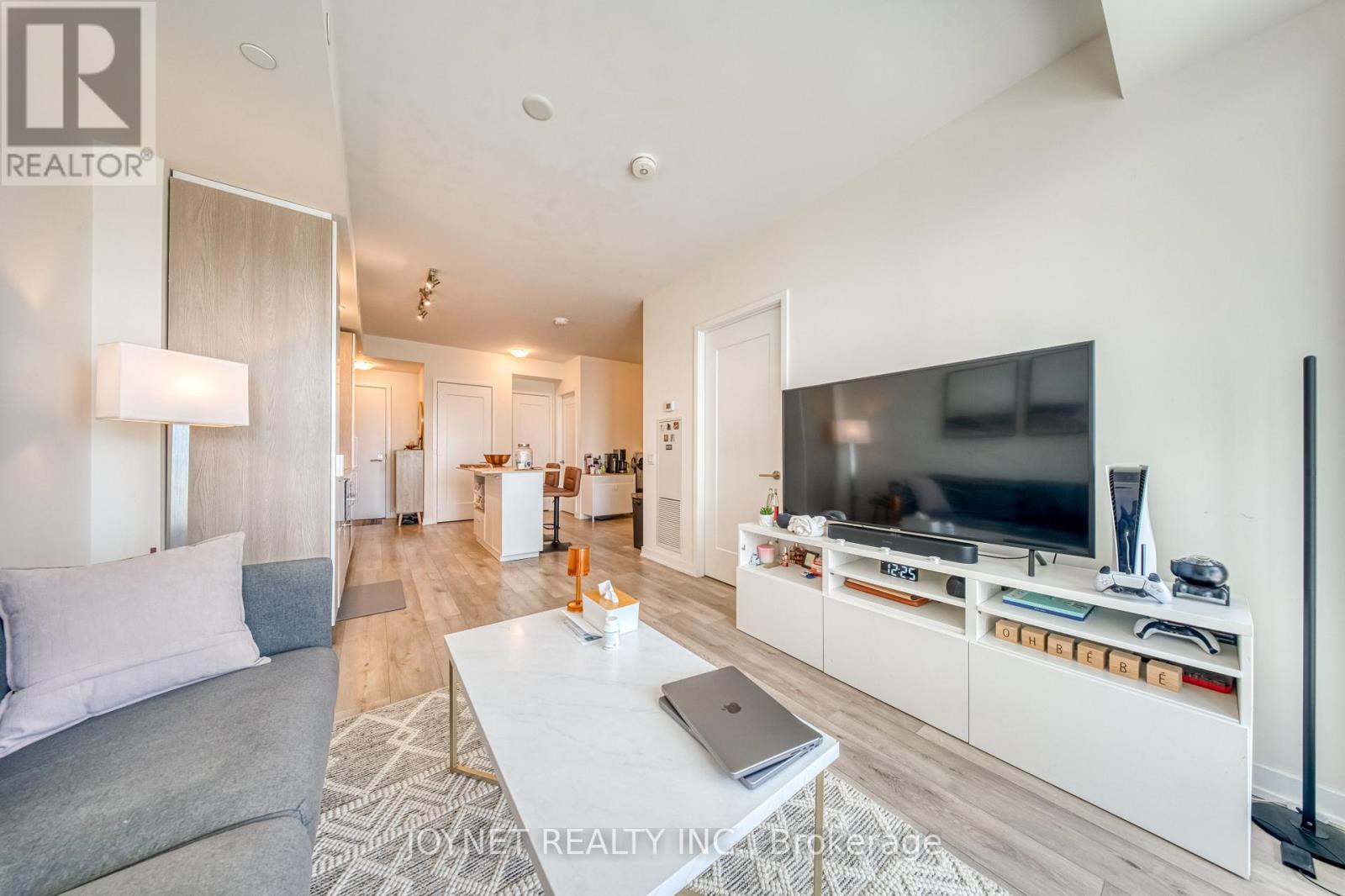 1201 - 28 Freeland Street, Toronto, Ontario  M5E 0E3 - Photo 3 - C12820810