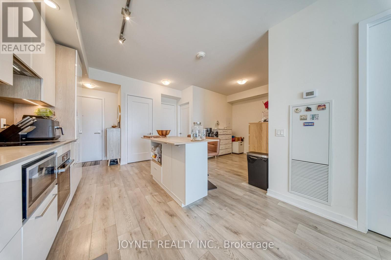 1201 - 28 Freeland Street, Toronto, Ontario  M5E 0E3 - Photo 7 - C12820810