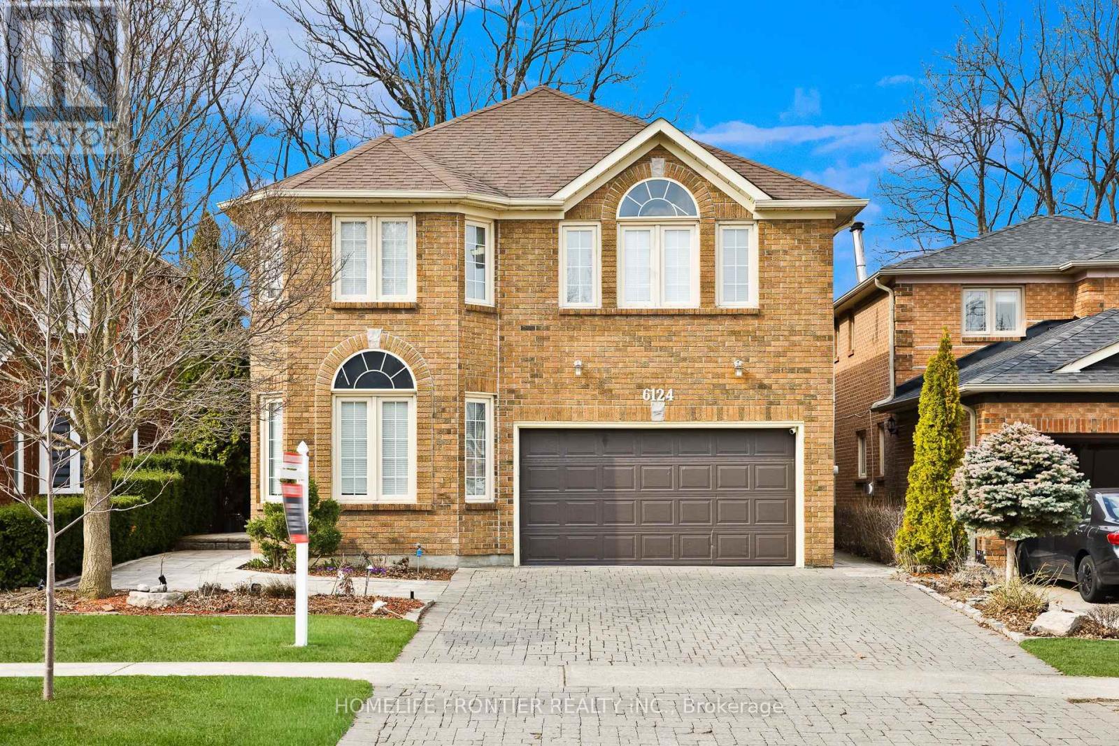 6124 HARDESTY CRESCENT, Mississauga, Ontario