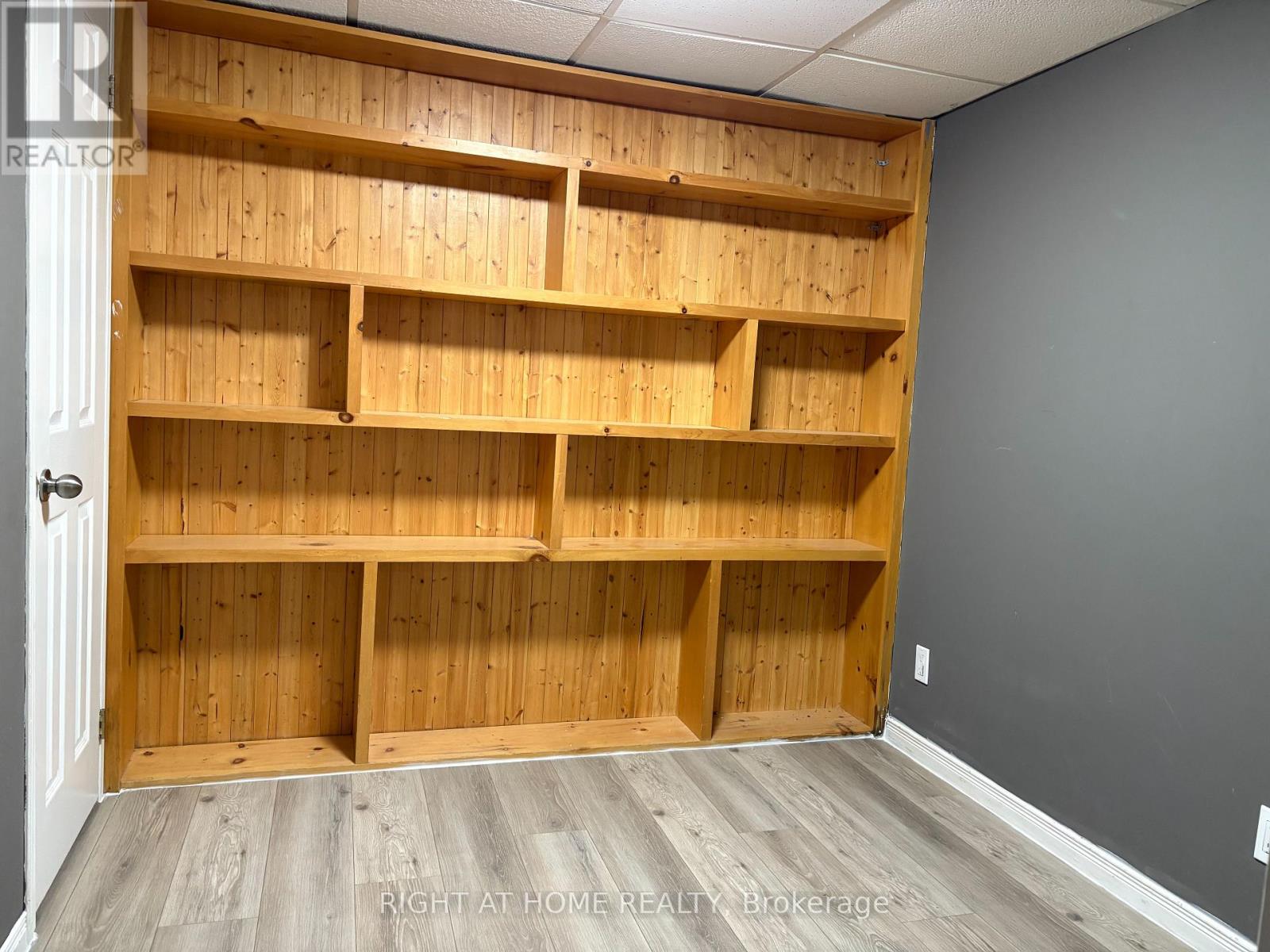 13 Golds Crescent, Barrie (Holly), Ontario  L4N 8R5 - Photo 12 - S12988284