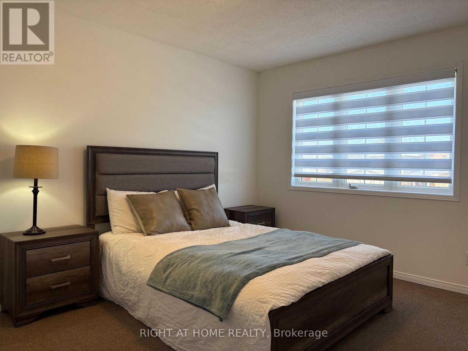 13 Golds Crescent, Barrie (Holly), Ontario  L4N 8R5 - Photo 7 - S12988284