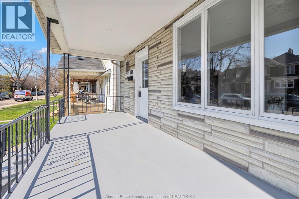 884 Moy, Windsor, Ontario  N9A 2N8 - Photo 4 - 26007122