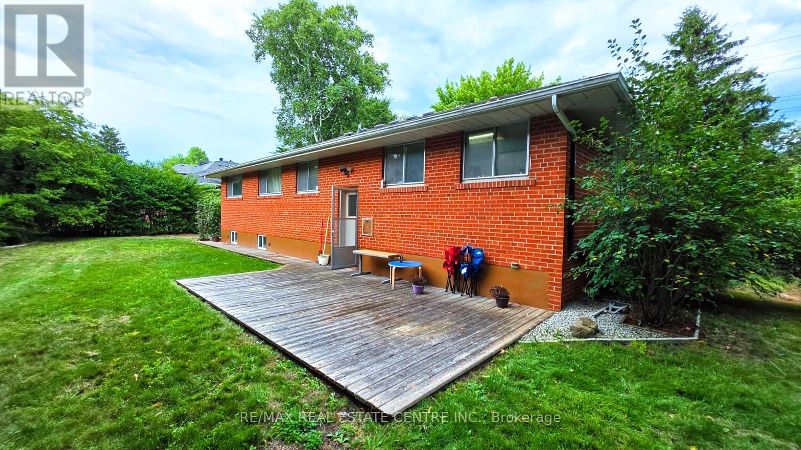 593 Indian Road, Mississauga, Ontario  L5H 1R1 - Photo 8 - W12988252