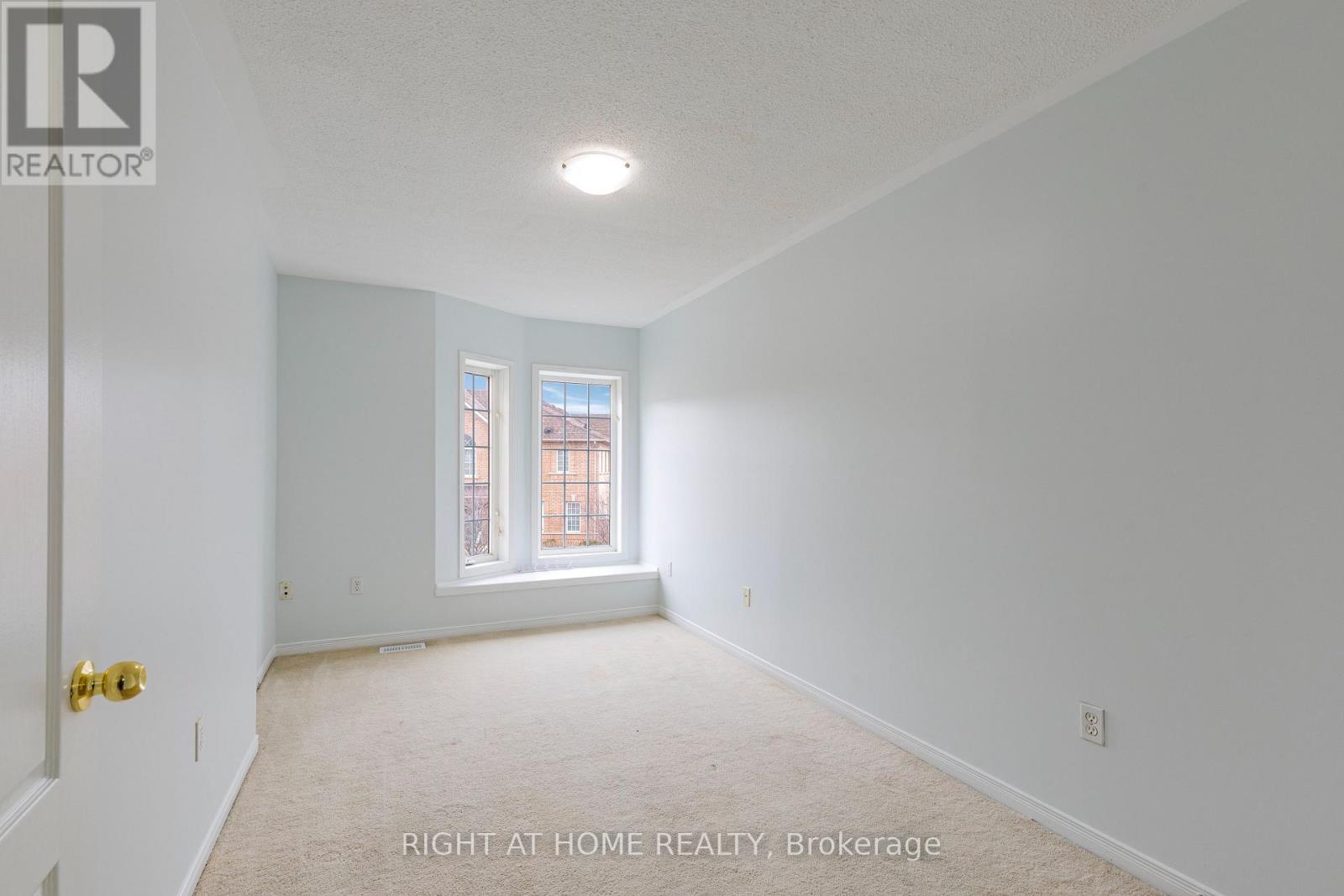 5 - 770 Othello Court, Mississauga, Ontario  L5W 1Y2 - Photo 26 - W12988256