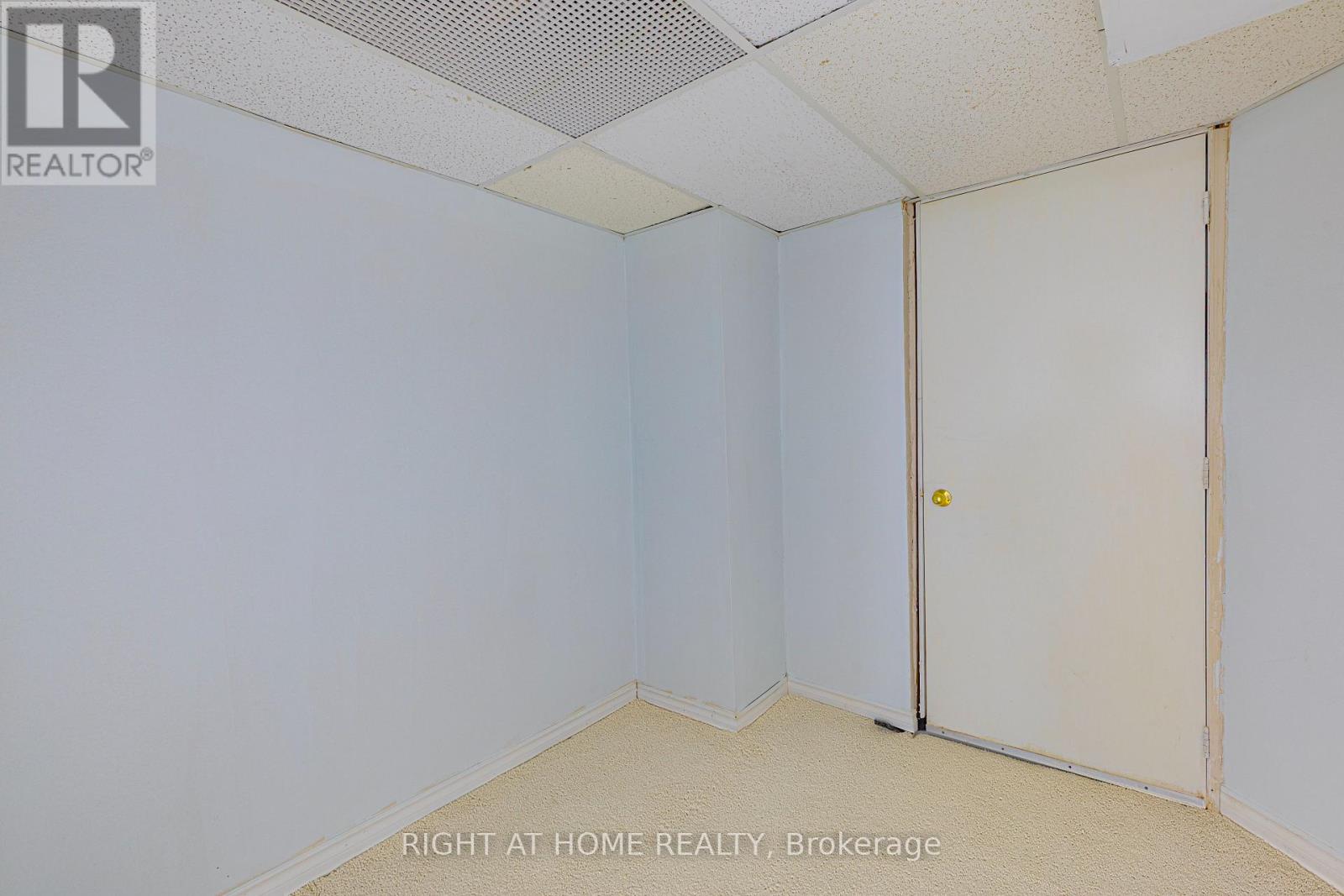 5 - 770 Othello Court, Mississauga, Ontario  L5W 1Y2 - Photo 34 - W12988256