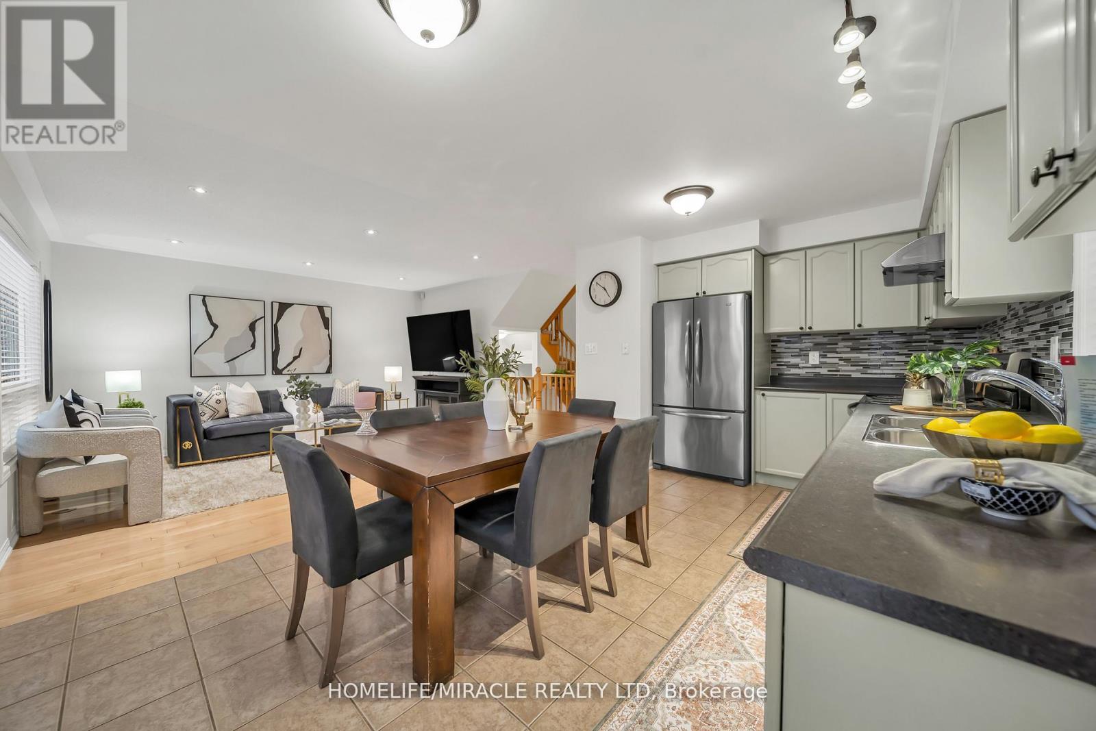 810 Hepburn Road, Milton, Ontario  L9T 0K6 - Photo 18 - W12988268