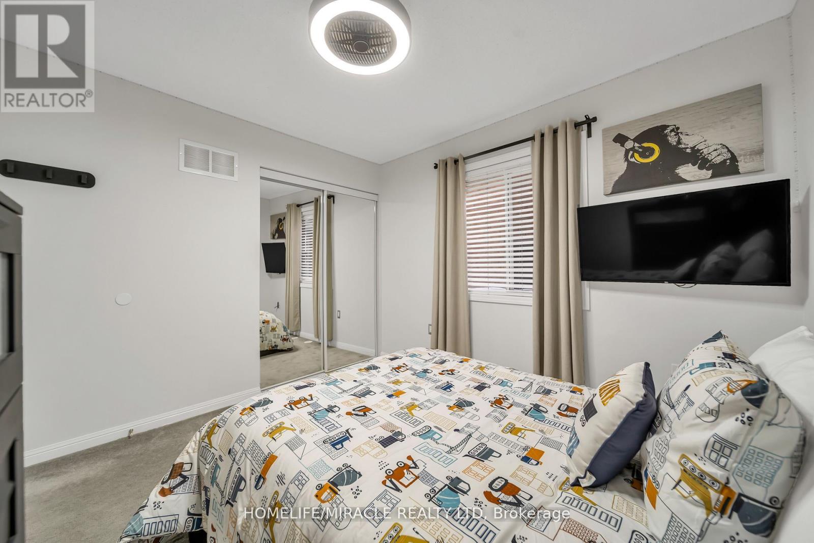 810 Hepburn Road, Milton, Ontario  L9T 0K6 - Photo 32 - W12988268