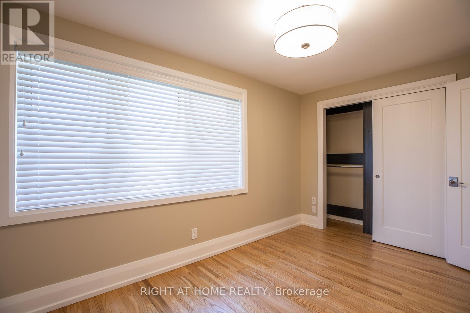 32 Varsity Road, Toronto, Ontario  M6S 4N5 - Photo 10 - W12988272